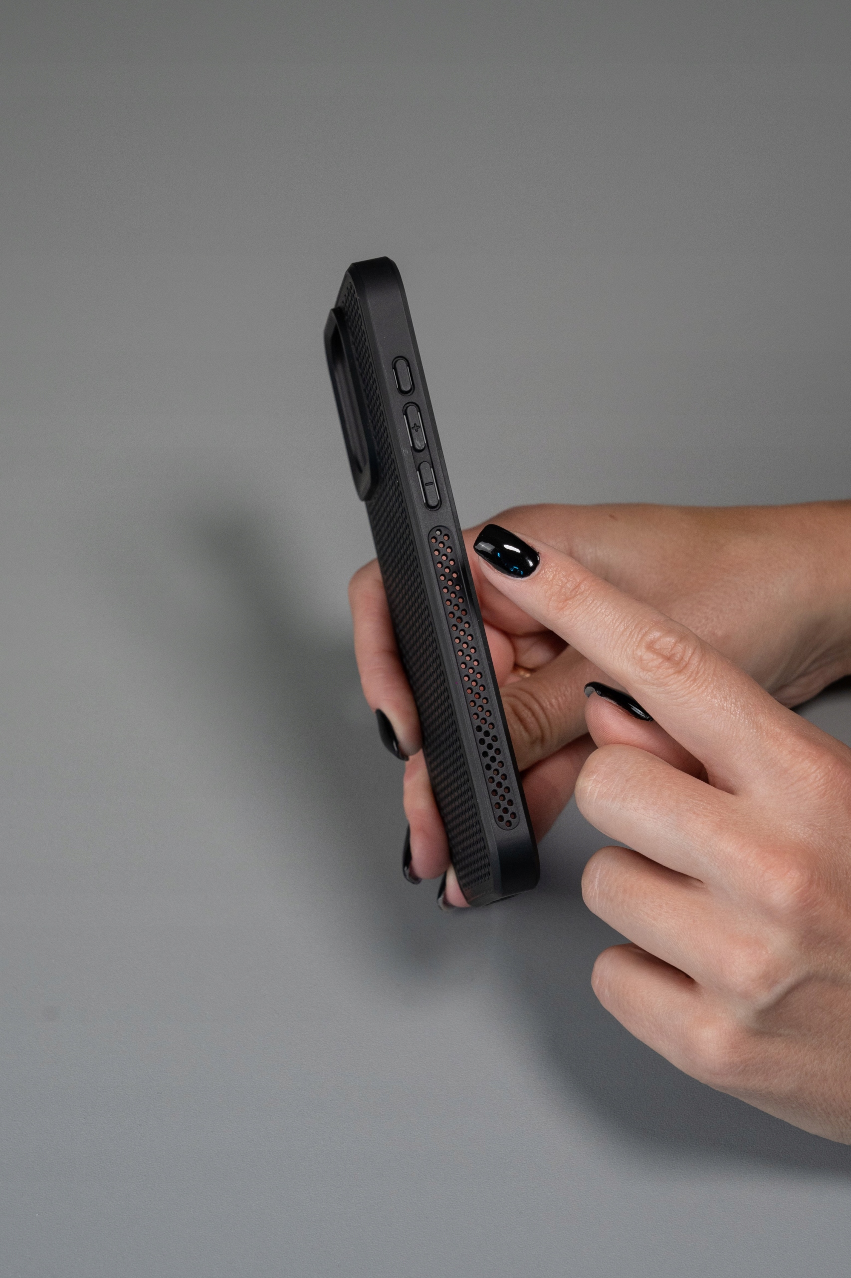 Etui plecki z MagSafe na tył do Apple iPhone 16 - 3mk COOLing MagCase