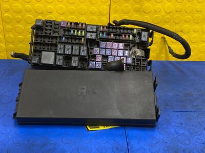 13 14 15 16 LINCOLN MKS Engine Fuse Box OEM DG1Z-14A003-A