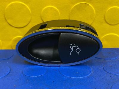 06 07 08 09 10 11 MERCEDES W211 E-350 Trunk Lid Release Switch OEM 2118210379