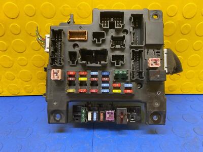 07 08 MITSUBISHI OUTLANDER Interior Cabin Fuse Box OEM 8637A313
