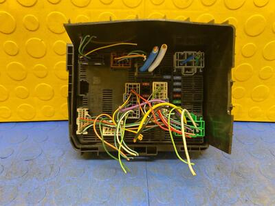 21 22 ROGUE EXCEPT SPORT 2.5L Engine Fuse Box OEM 284B76RA0A