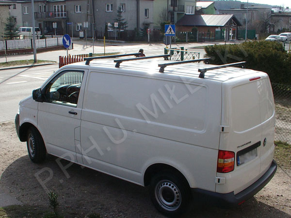 35690230_13.jpg