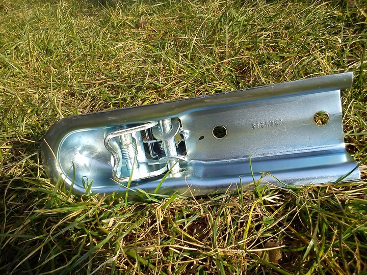 c23bf09c34630e642cbbcecf136ab8c2.jpg