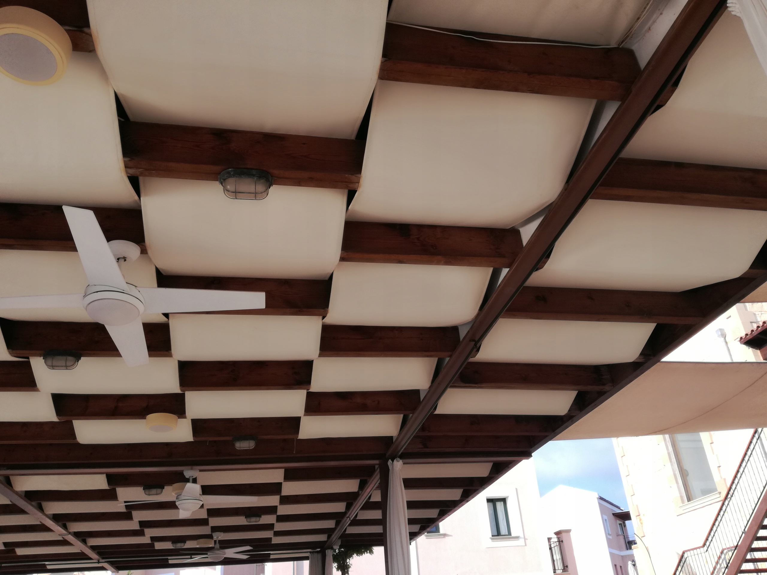 PAS ALTANOWY ŻAGIEL PRZECIWSŁONECZNY WODOSZCZELNY NA PERGOLĘ BEŻOWY 0,7X5