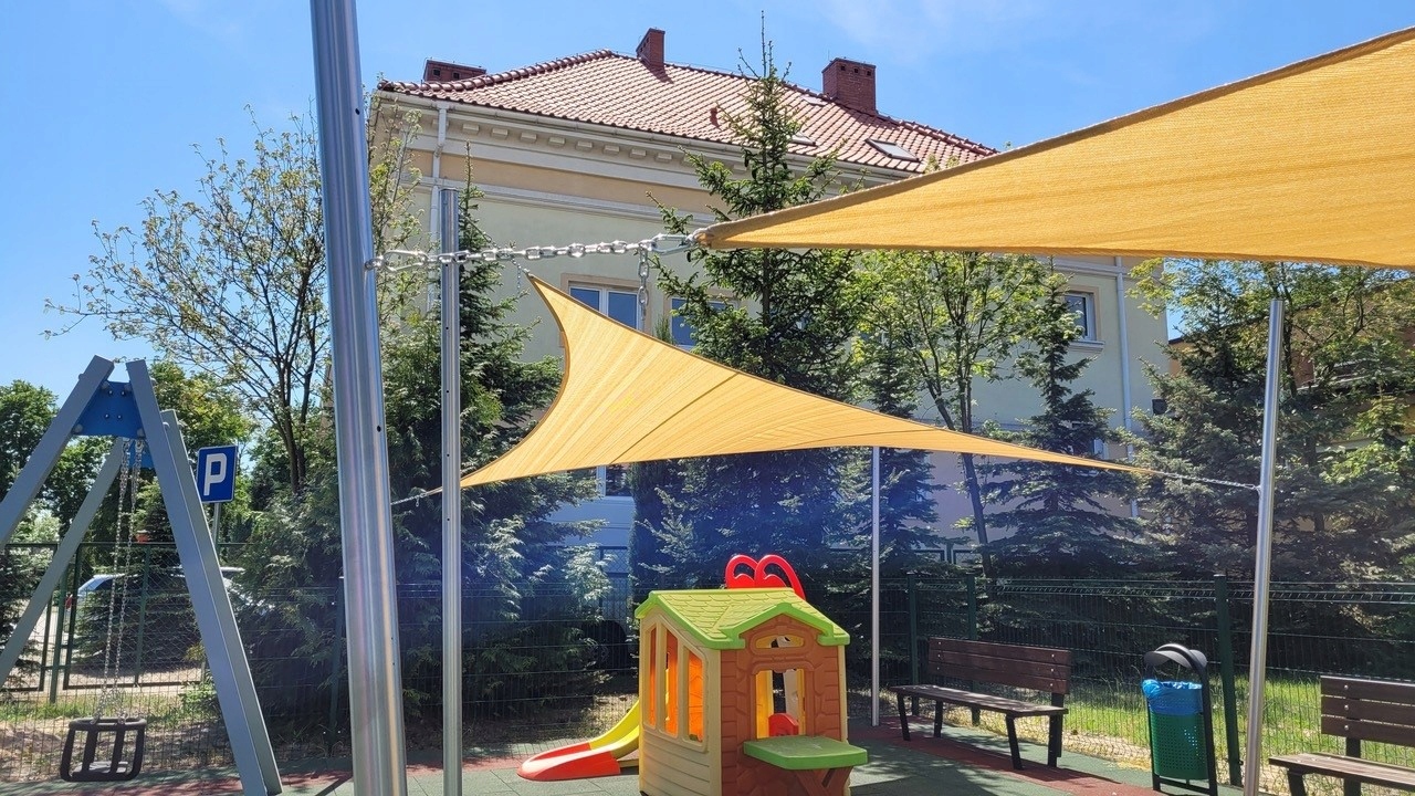 ŻAGIEL PRZECIWSŁONECZNY OGRODOWY BARDZO MOCNY HDPE TRÓJKĄT PIASKOWY 7X7X7