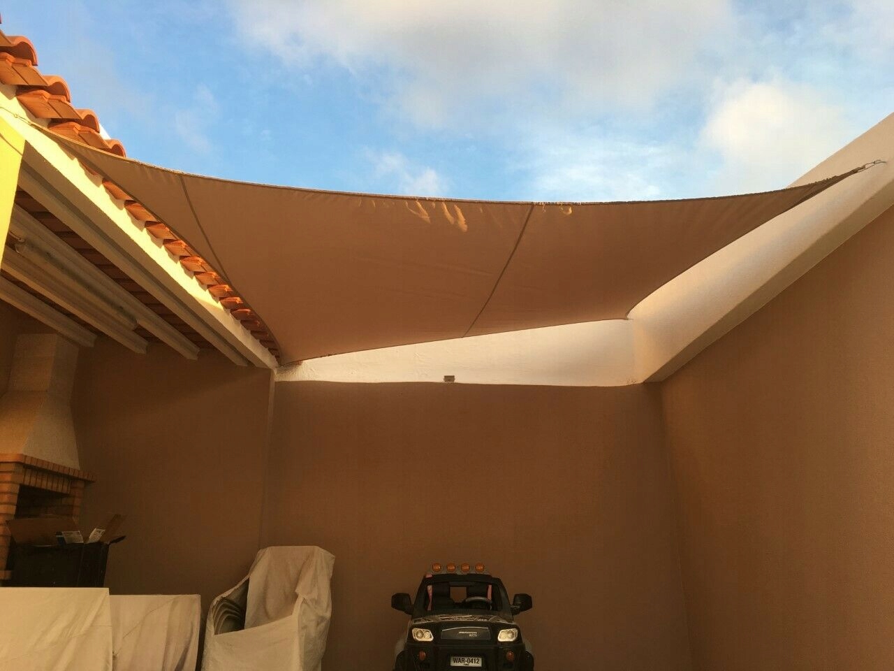 ŻAGIEL PRZECIWSŁONECZNY WODOSZCZELNY PREMIUM DO OGRODU NA TARAS BEŻOWY 2X2