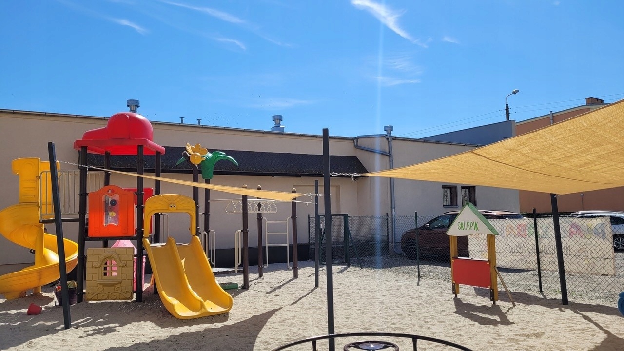 ŻAGIEL PRZECIWSŁONECZNY OGRODOWY BARDZO MOCNY HDPE TRÓJKĄT PIASKOWY 7X7X7